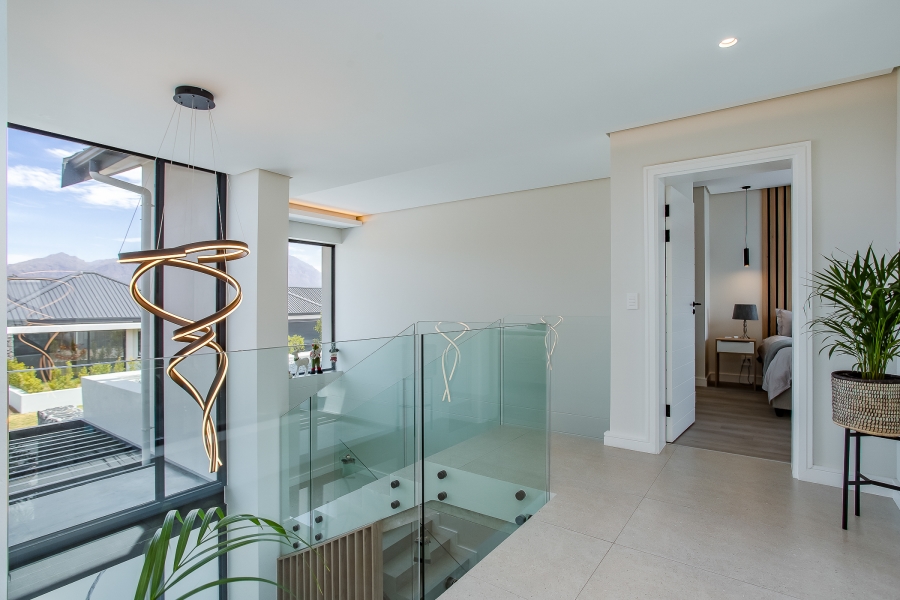 6 Bedroom Property for Sale in Pearl Valley at Val de Vie Western Cape